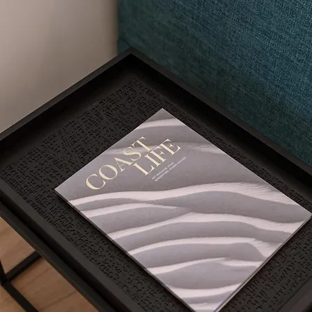 Апартаменты Huswell - Lovely With Lateral Sea View And Parking Остенде